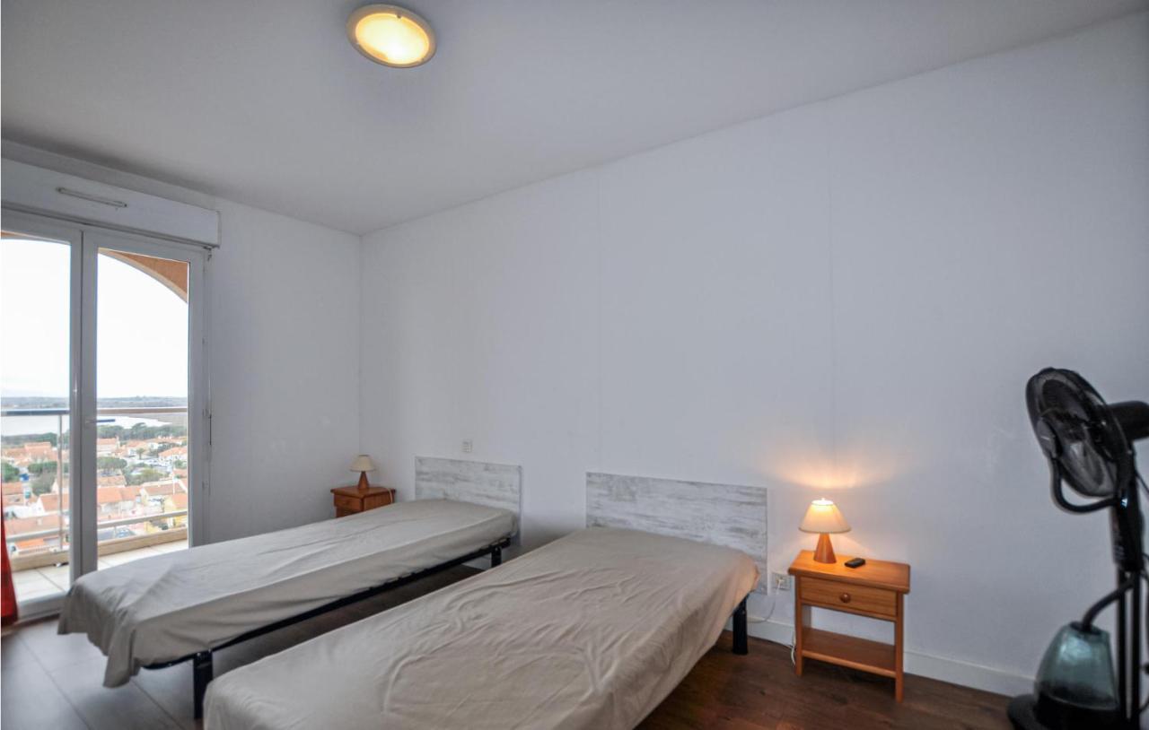 3 Bedroom Nice Apartment In Canet En Roussillon ภายนอก รูปภาพ