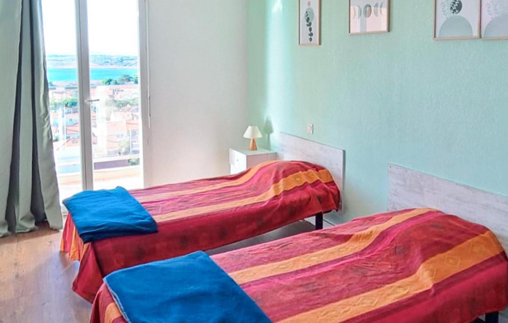 3 Bedroom Nice Apartment In Canet En Roussillon ภายนอก รูปภาพ